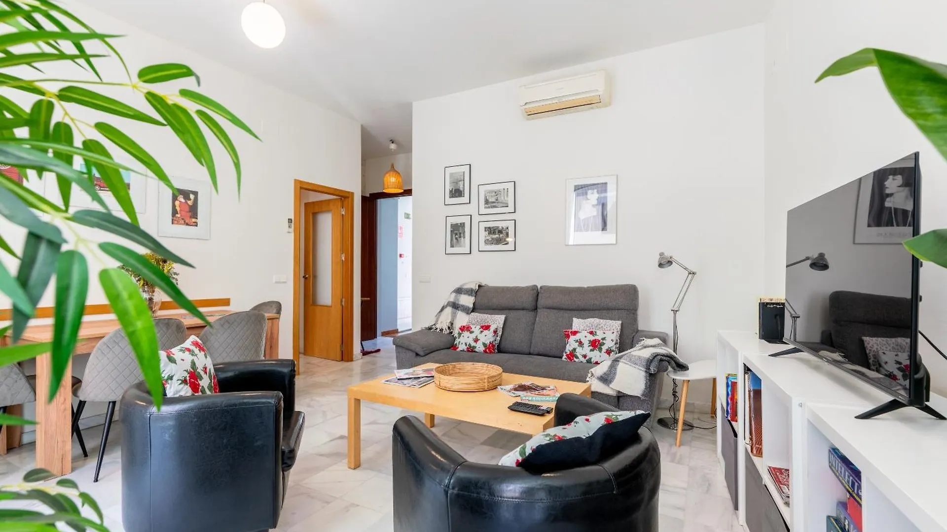 Arenal Maestranza Apartment Seville 0*,